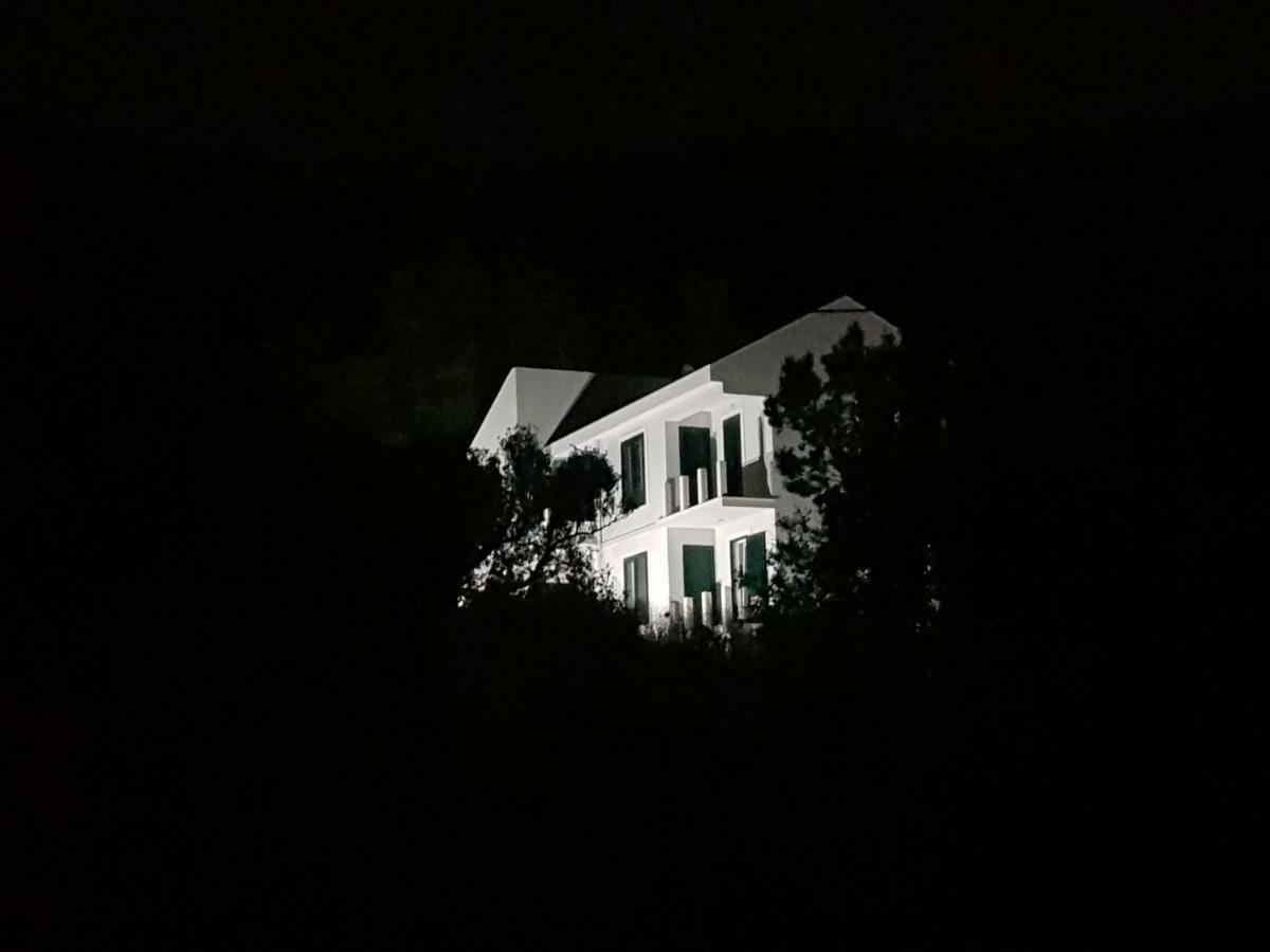 Vila Skrivena *